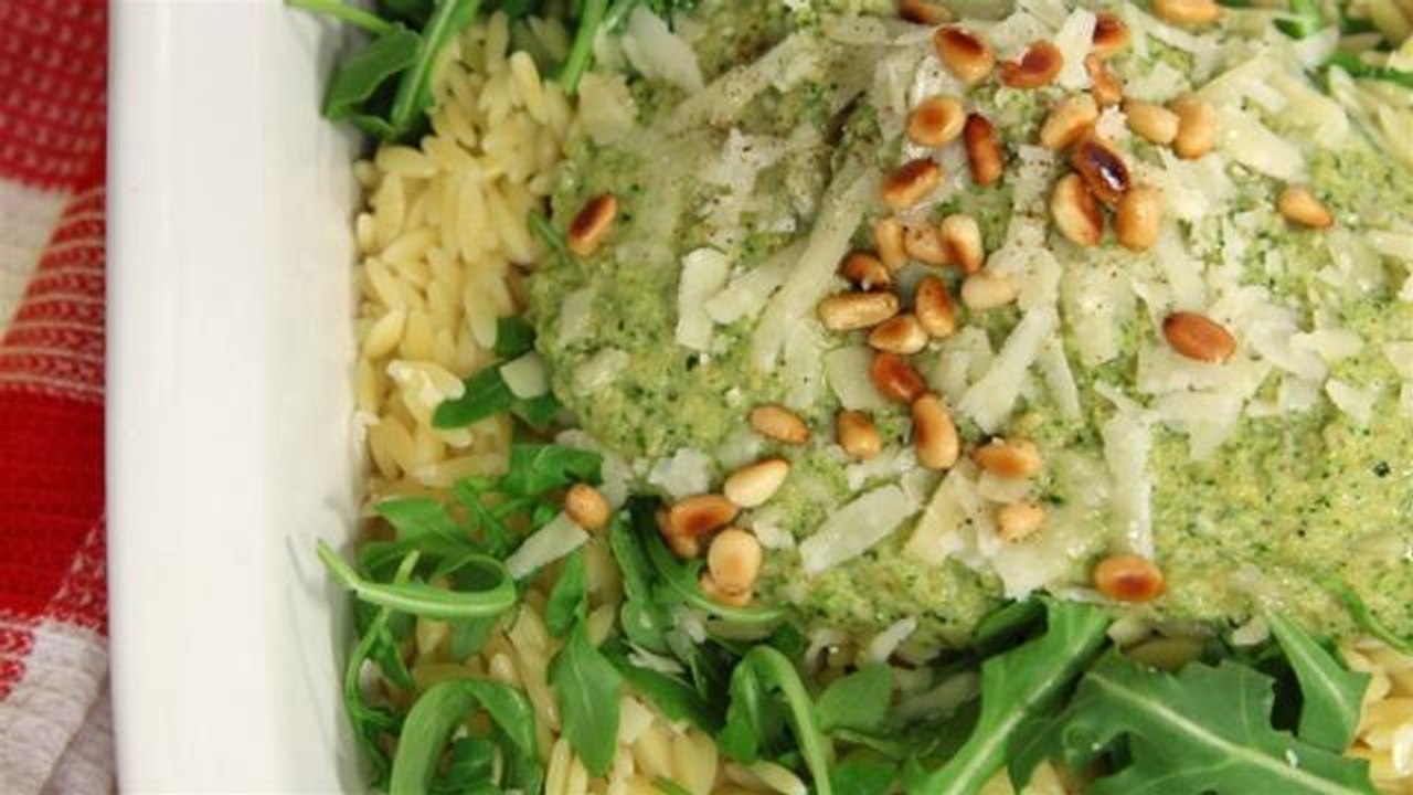 How To Make Pasta And Pesto