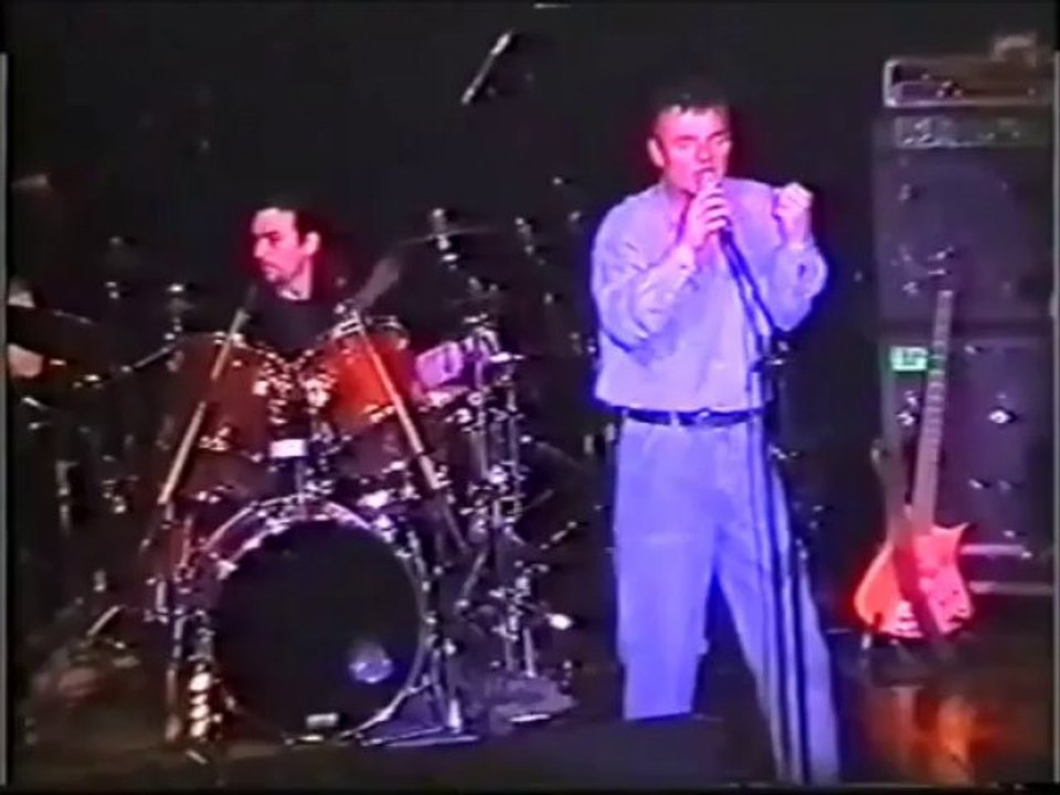 Michel Corringe - Les Saintes Maries - Concert au foyer G. Brassens à Beaucourt - 02 février 1999