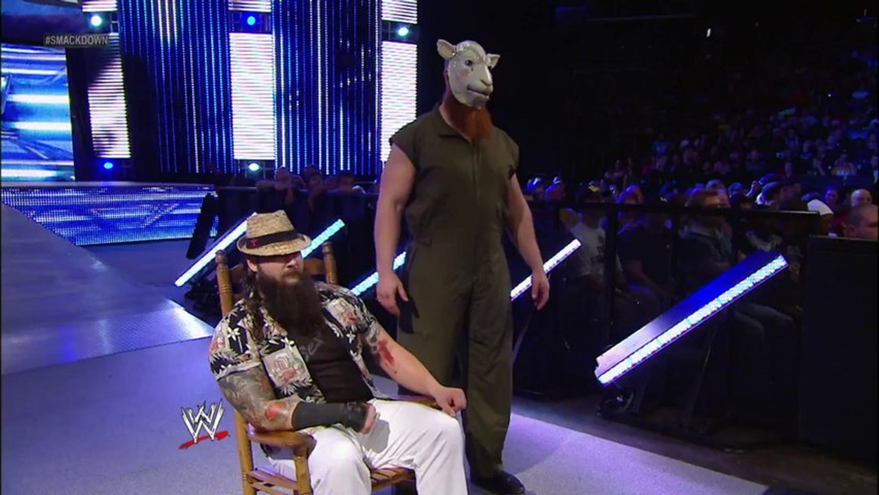The match between Daniel Bryan and Luke Harper continues - WWE App Exclusive