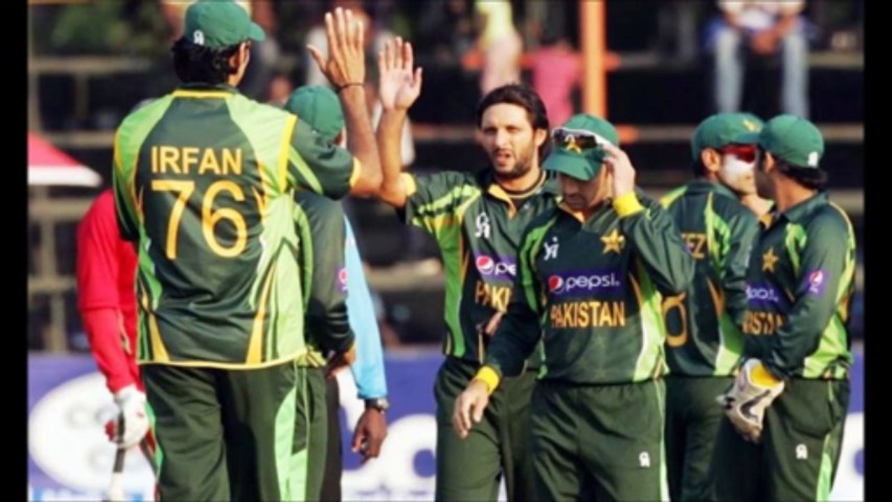 5th ODI: Pakistan v South Africa at Sharjah  Nov 11, 2013