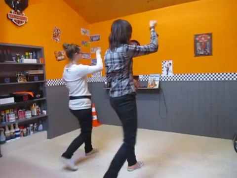 HillBilly Rock HillBilly Roll répète country débutante