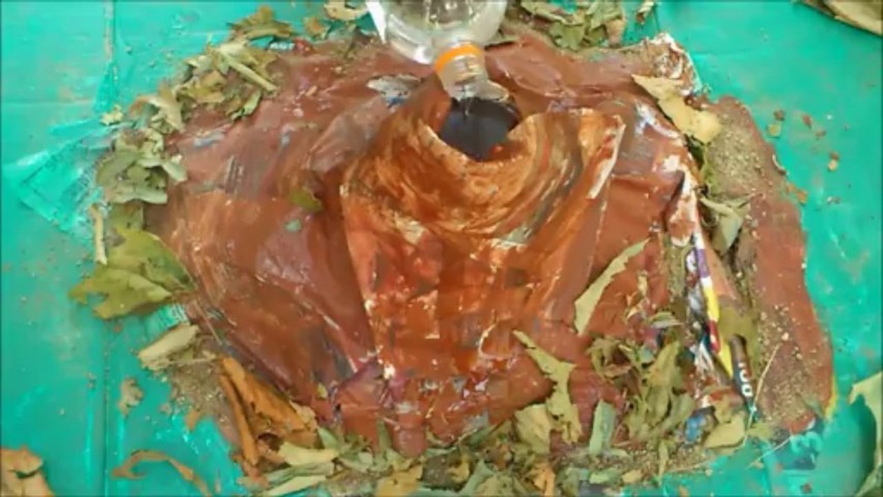 Réalisation de l'éruption d'un volcan