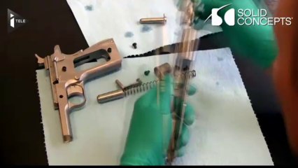 Un pistolet en métal imprimé en 3D