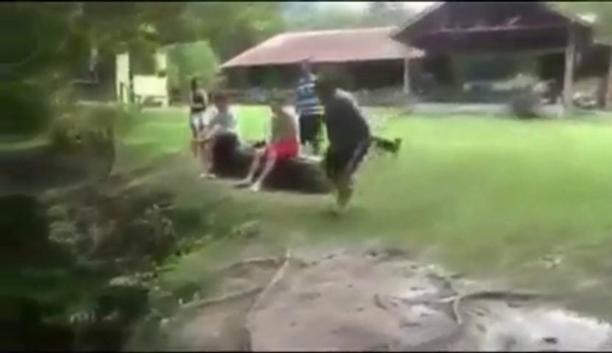 DIVING in the river! FAIL!!!!