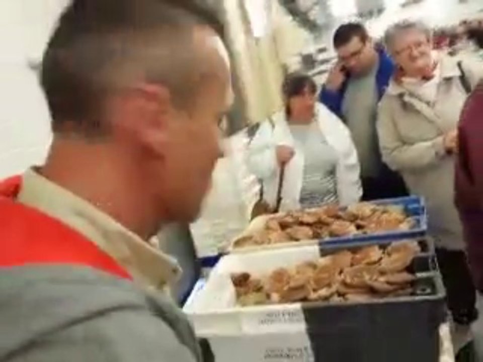 Port-en-Bessin : 60 000 personnes célèbrent la coquille