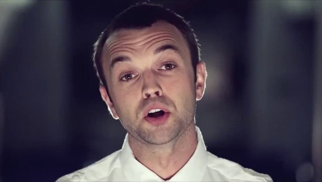 Consignes de sécurité de TnT AIRLINES : Juste plié de rire!