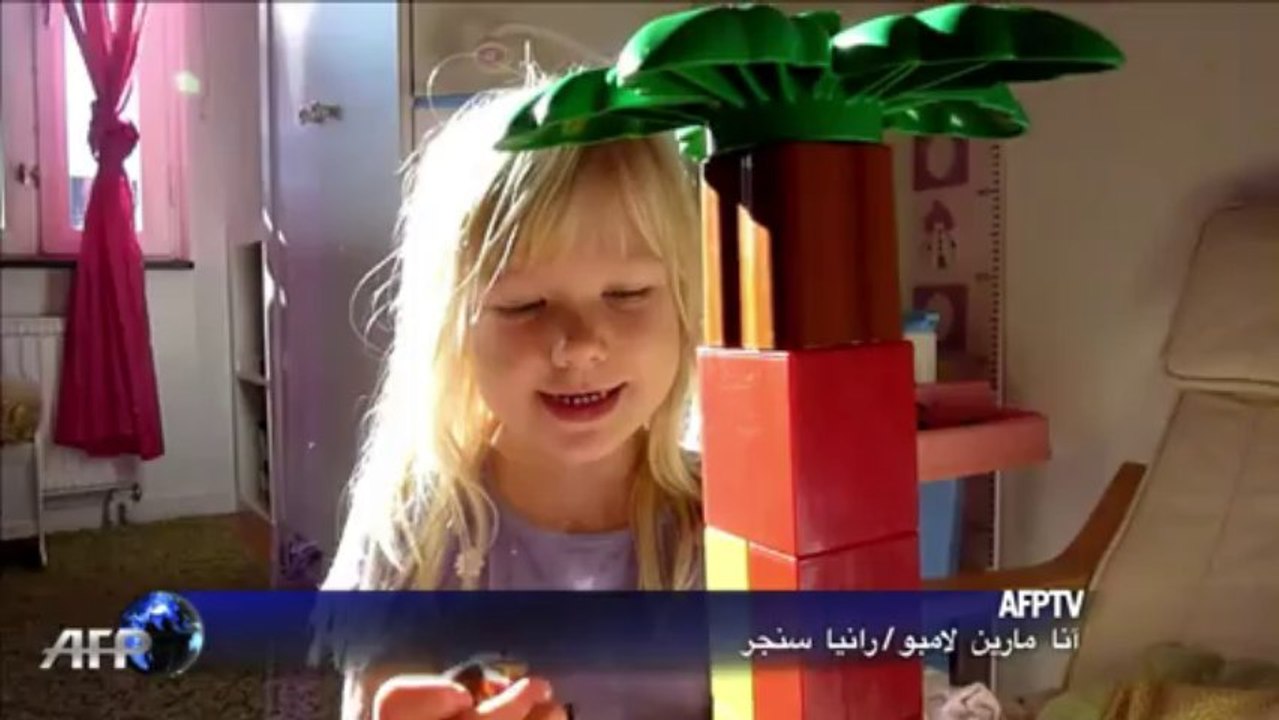 السويديون اطفال مدللون يتولون السلطة العائلية