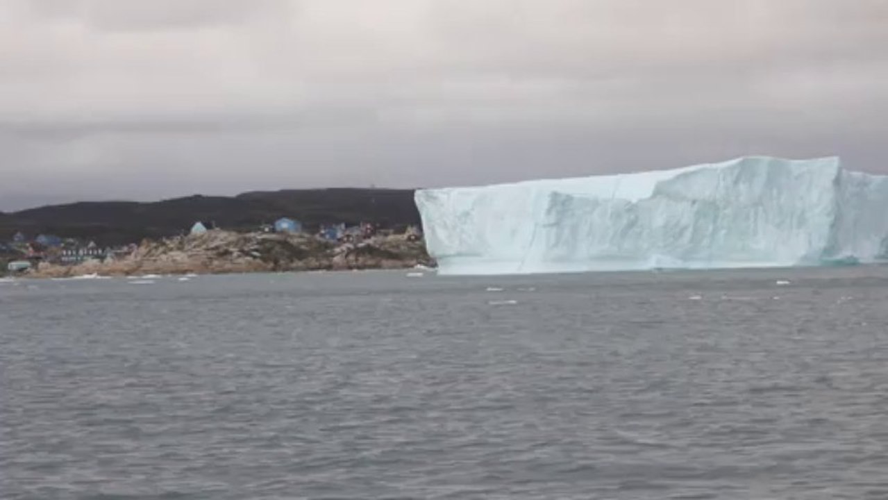 Cruising in Disko Bay