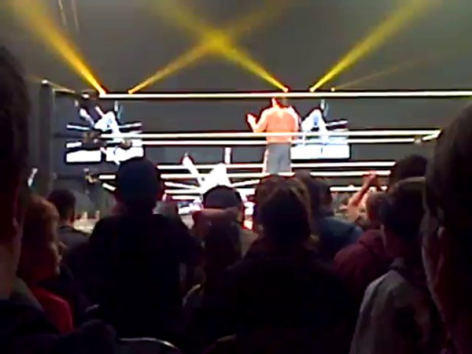 WWE LIVE - Glasgow - 10/11/13 - Great Khali After Match
