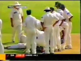 Pakistani legend Shoaib Akhtar shocking movements