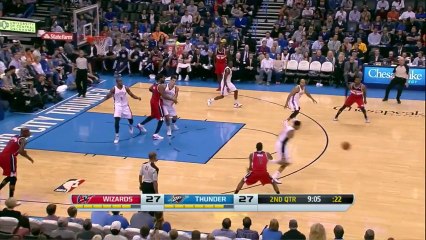 Le superbe «tomahawk dunk» de Jeremy Lamb