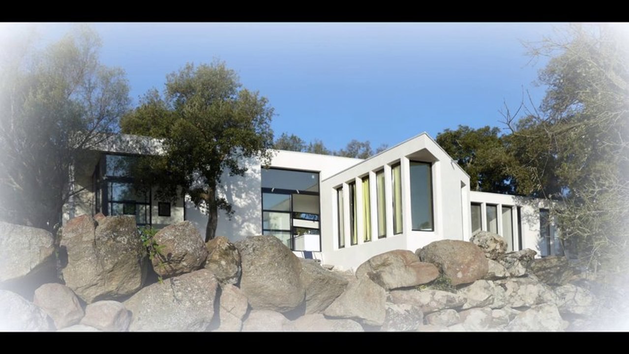 MAISON CONTEMPORAINE EN CORSE