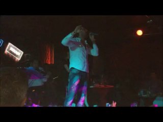 Şafak Yaşar - Yalan Olur