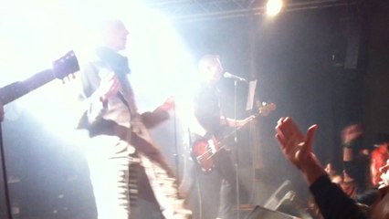 Final décapant avec Les Sales Majestés