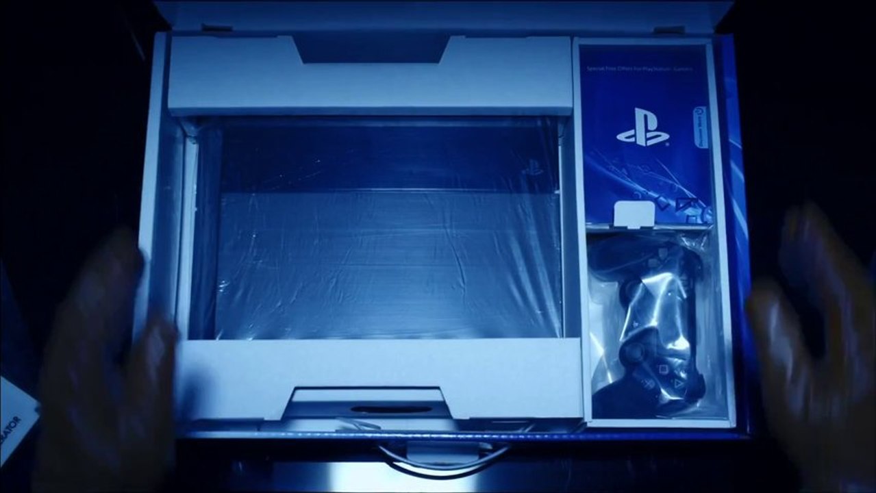 PlayStation 4  Unboxing