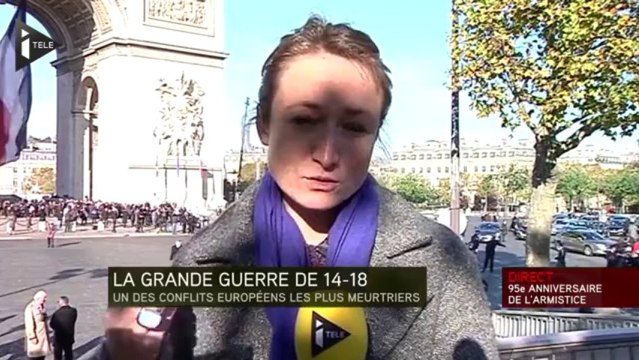 François Hollande hué sur les Champs-Elysées