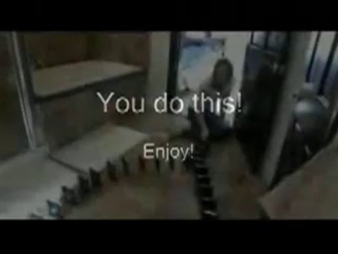 Domino Day : avec 1500 disques durs de XBox! Enorme