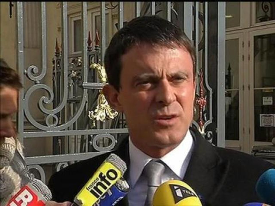 11 novembre: des "manifestants liés à l'extrême droite", selon Manuel Valls - 11/11