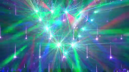 Miley Cyrus causa polêmica em premiação da MTV