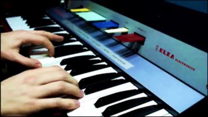 Plaisirs Solitaires LES MOUTONS ELECTRIQUES