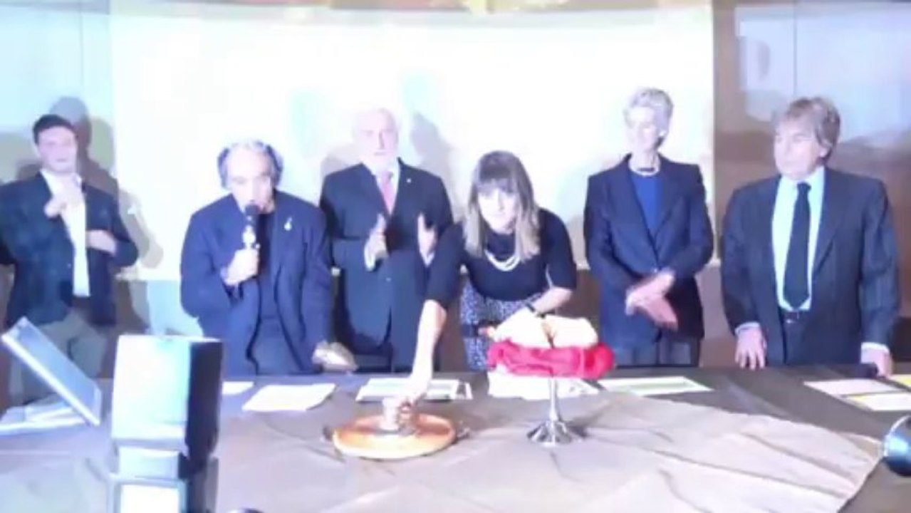 Trüffel für 90.000 Euro versteigert