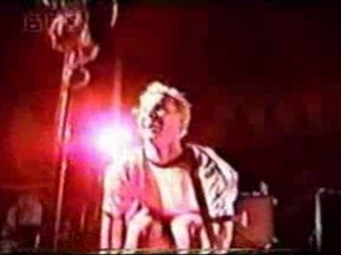 Blink 182 Dammit live