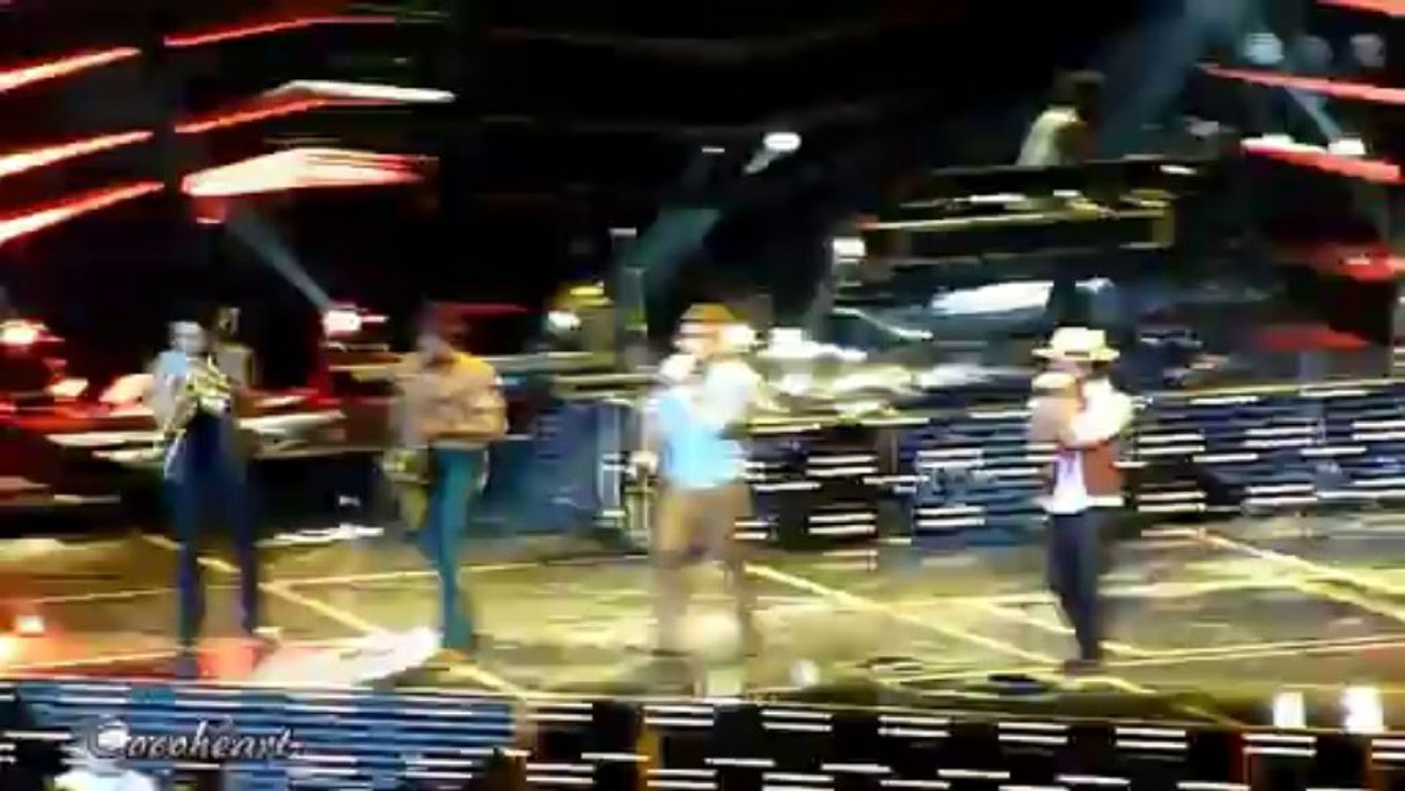 04 Bruno Mars - Runaway Baby @ Düsseldorf, ISS Dome, 11.11.2013