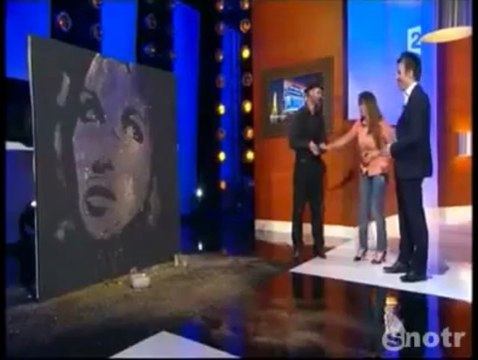 Who would like to be glued? New generation of speed painter...