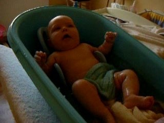 Clément dans son bain