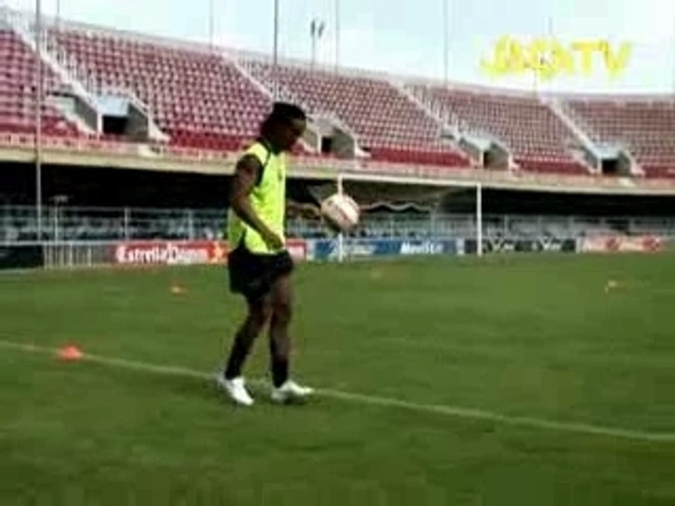 JOGA BONITO RONALDINHO