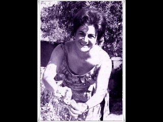 Nezahat Bayram-Salın Da Gel Meydan Kız Görsün