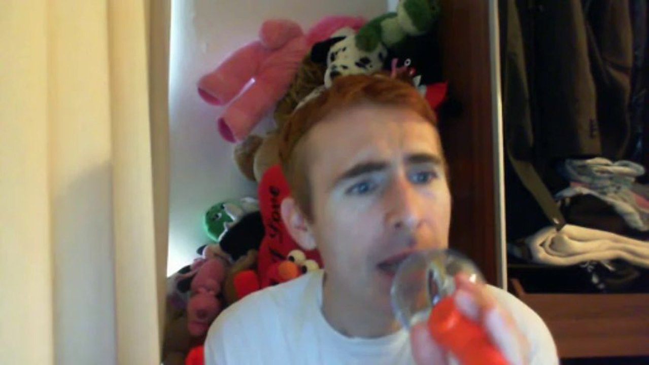 Wiwi égratigne "reasons" d'Earth Wind & Fire