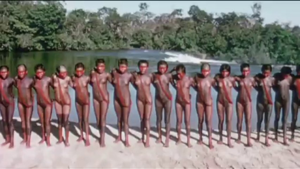 CONNAISSANCE DU MONDE "LE PEUPLE de l'AMAZONE" de P. Bernard présenté par  Tahnee JUGUIN