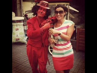 ÜNZİLE TEKİN & SEVCAN ORHAN GELİMİSİN GELMİMİSİN 2012