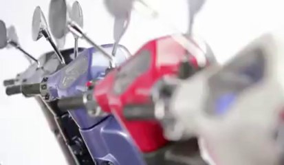 Vespa-Primavera-still-life-web_143 Kbps - 400x224px