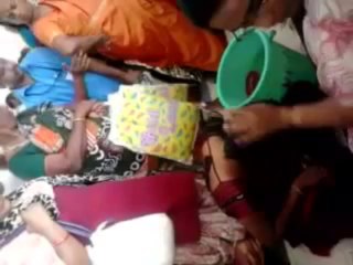 Young Lady headshave In India By Women