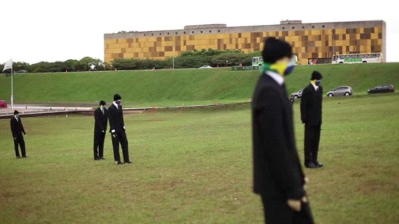 NGO calls for a “Brazil without masks,” wants transparency