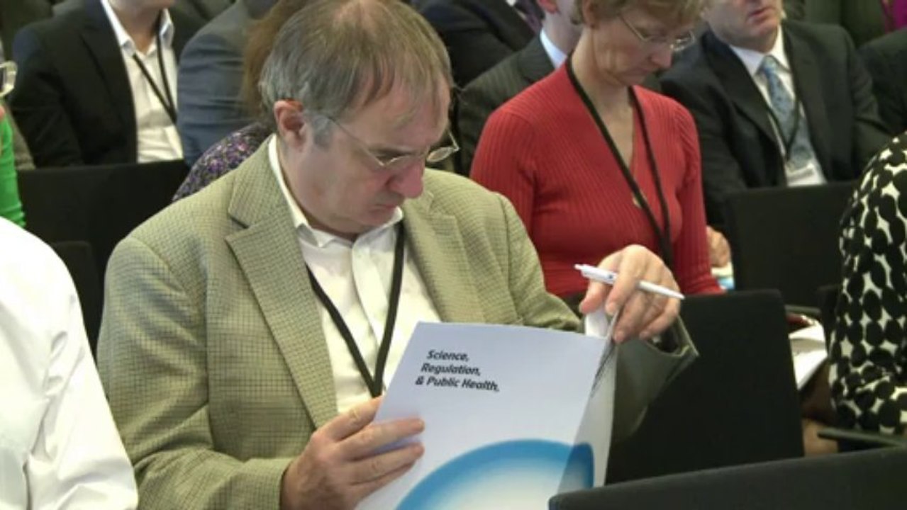 Experts at e-cigarette summit ponder need for regulation