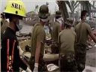 تواصل إجلاء السكان وجمع الجثث في الفلبين