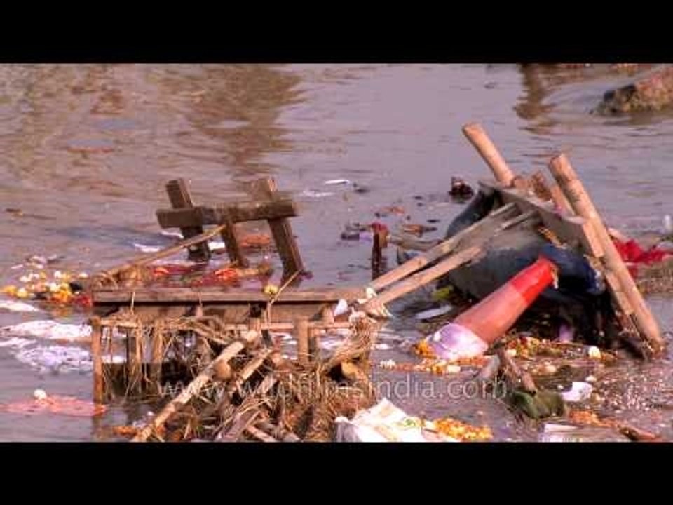 Million devotees and a thousand idols: Visarjan at Yamuna banks in Delhi