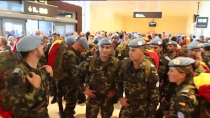 Despedida de un nuevo contingente militar que parte hacia El Líbano