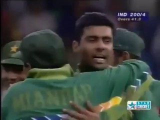 Brilliant Catch by Rashid Latif - Must Watch