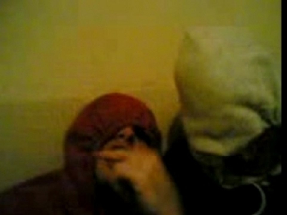 Fout ta cagoule...