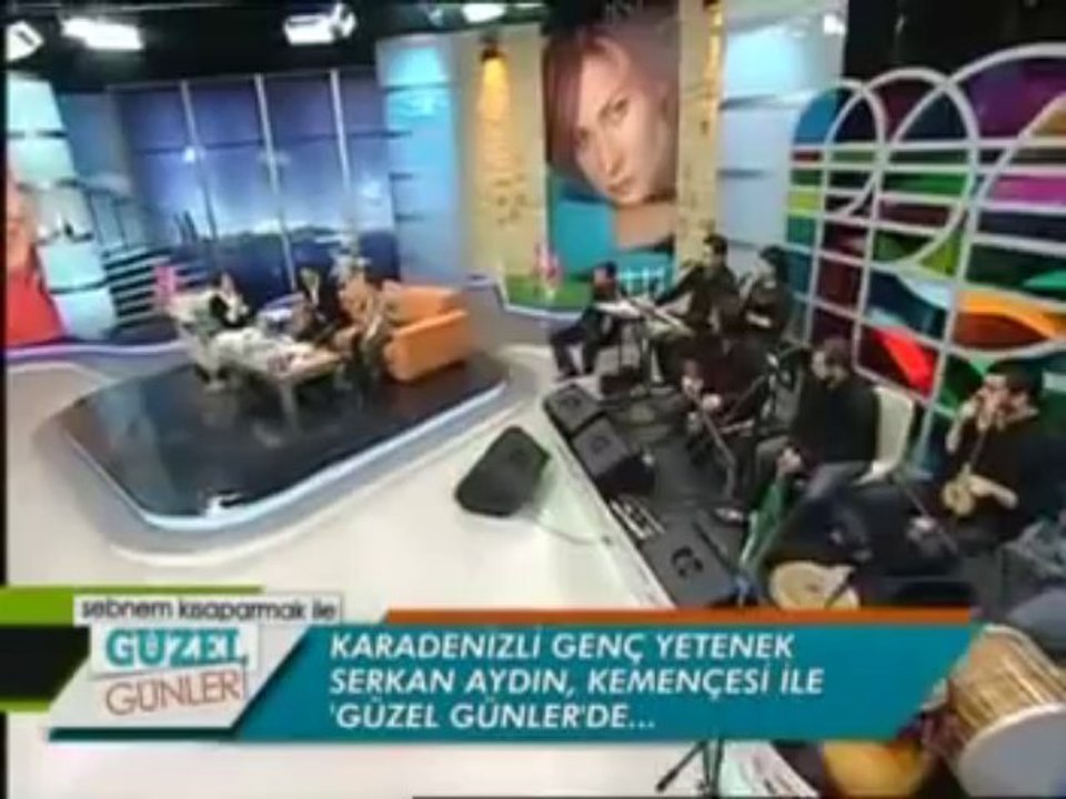 WwW.SeSLiLaZ.Com Serkan AYDIN & Ellerin yari geldi nerde benim imansuz