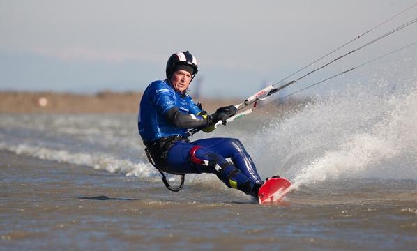 New World Record Kitesurf : 56.62 kts / 104.8 km/h - Alex Caizergues 2013