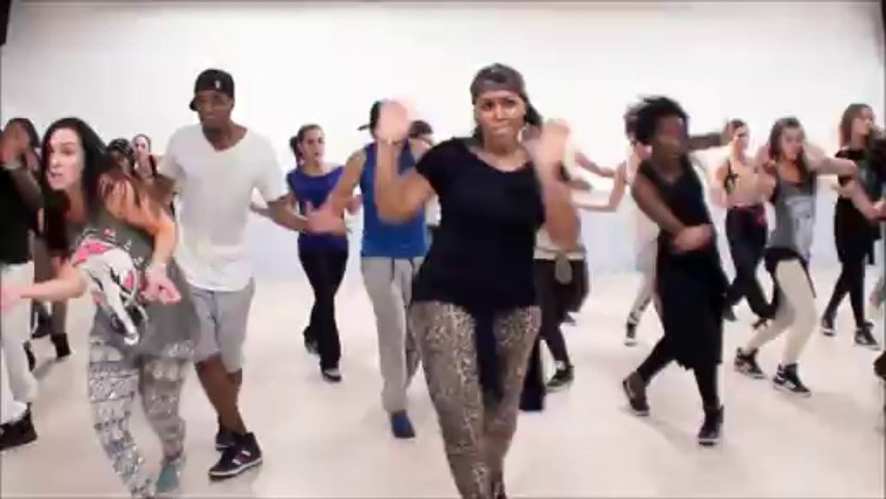 Missy Moon octobre 2013 Newstyle - JASON DERULO "TALK DIRTY"