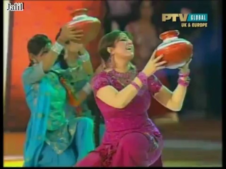 Saima Performing in PTV Awards 2011