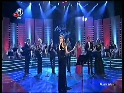 ♫♪ Ayşen Birgör - Güller arasında seni bensiz gören olmuş