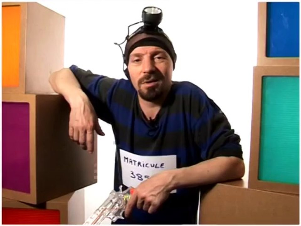 22 ! V'là les flics !