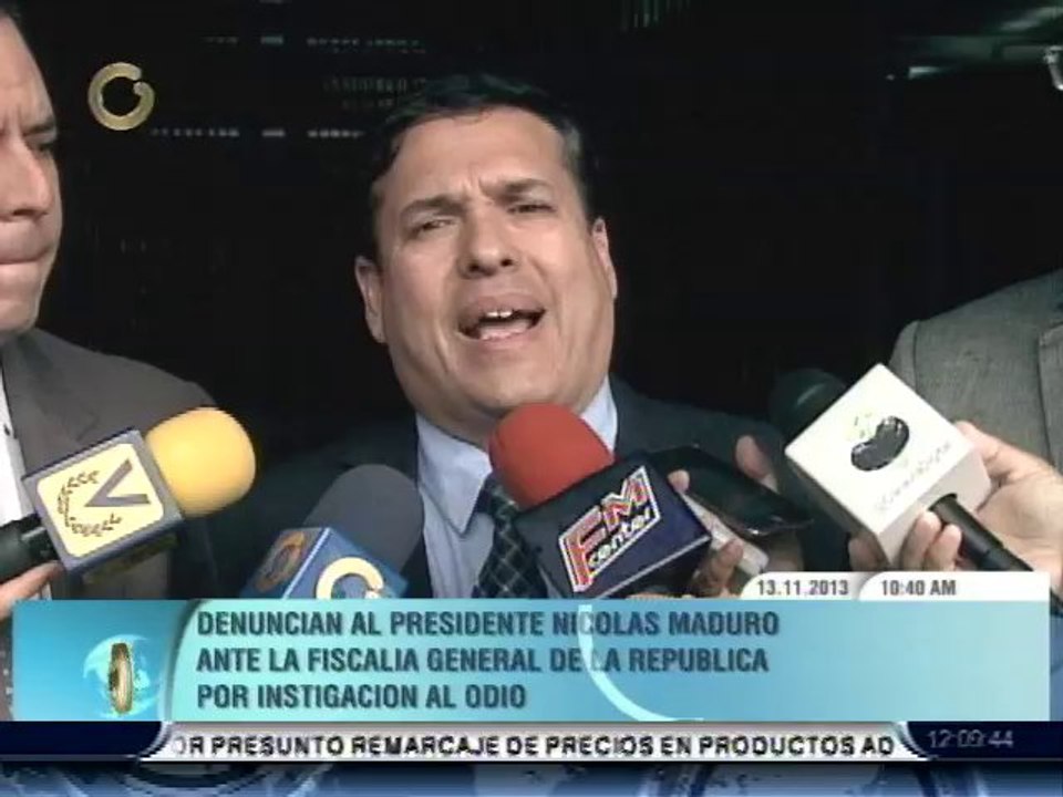 Diputado Díaz consigna documentos para iniciar proceso legal en contra de Maduro